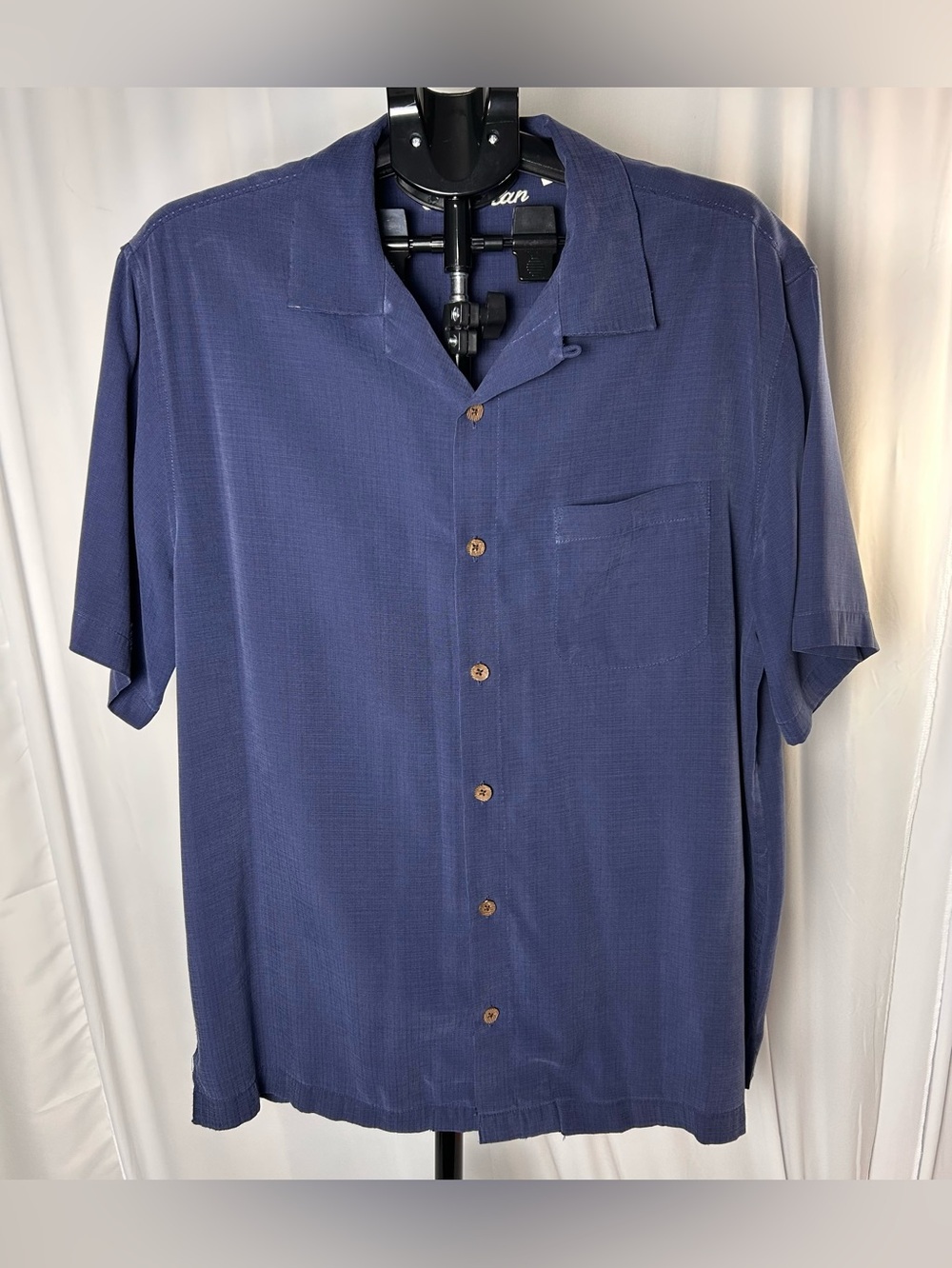 Caribbean Men's Short-Sleeve Button-Down Shirt in Navy Blue